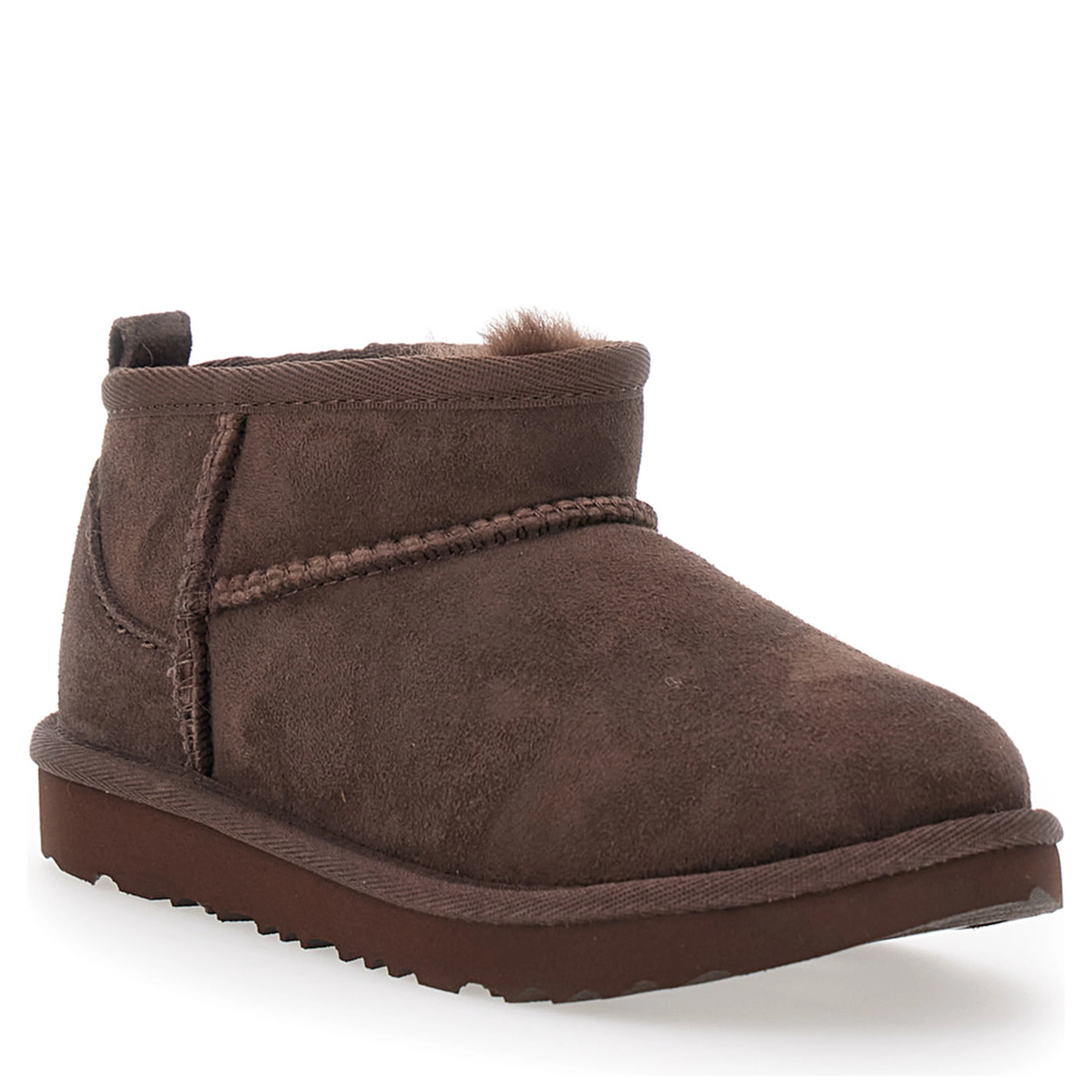 حذاء UGG Ultra Mini Boots بخياطة متناسقة اللون من جلد الغزال البني للبنات