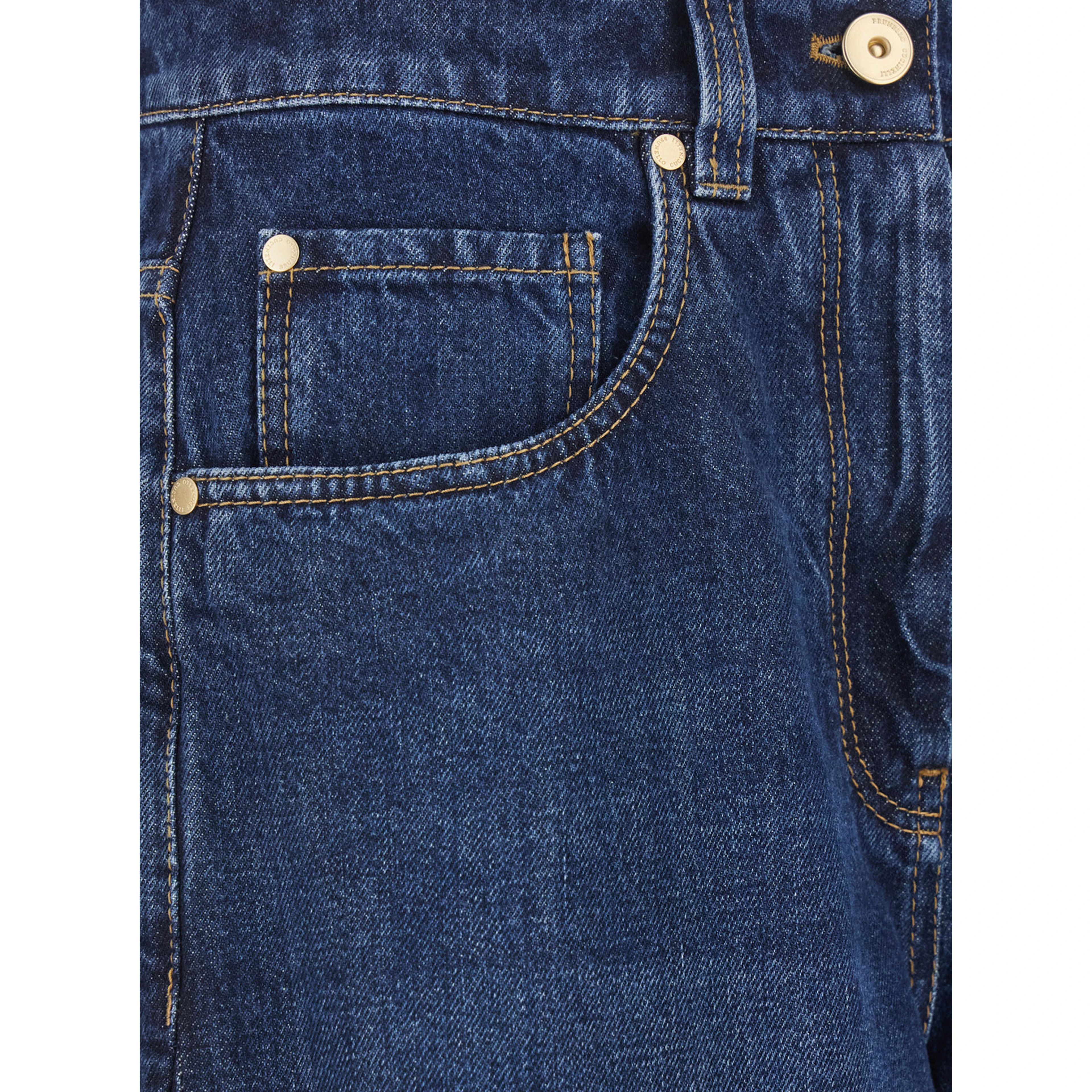 Blue Jeans with Five Pocket Design and Logo Patch on the Back in Denim for Women