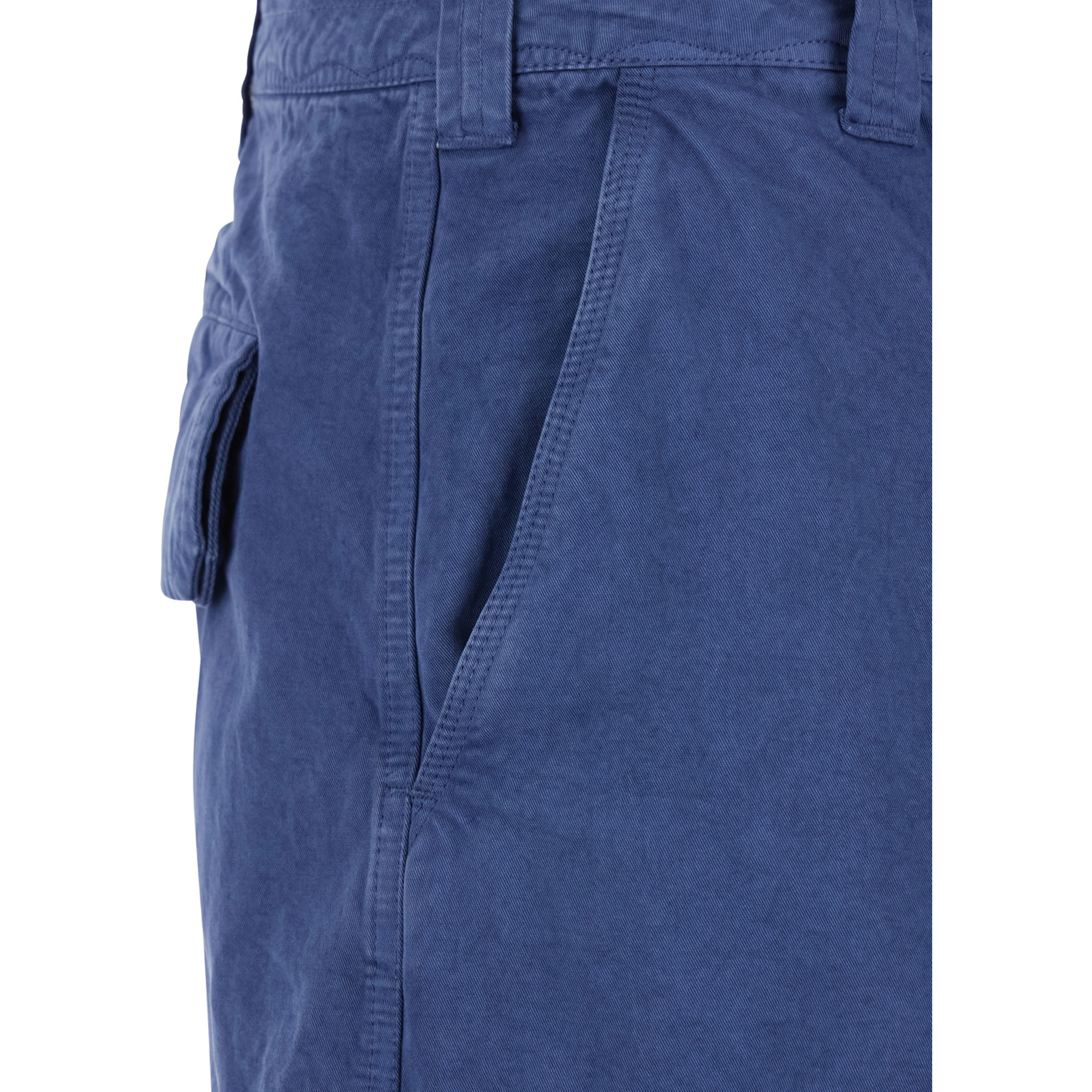 Blue bermuda shorts with two cargo pockets in cotton man