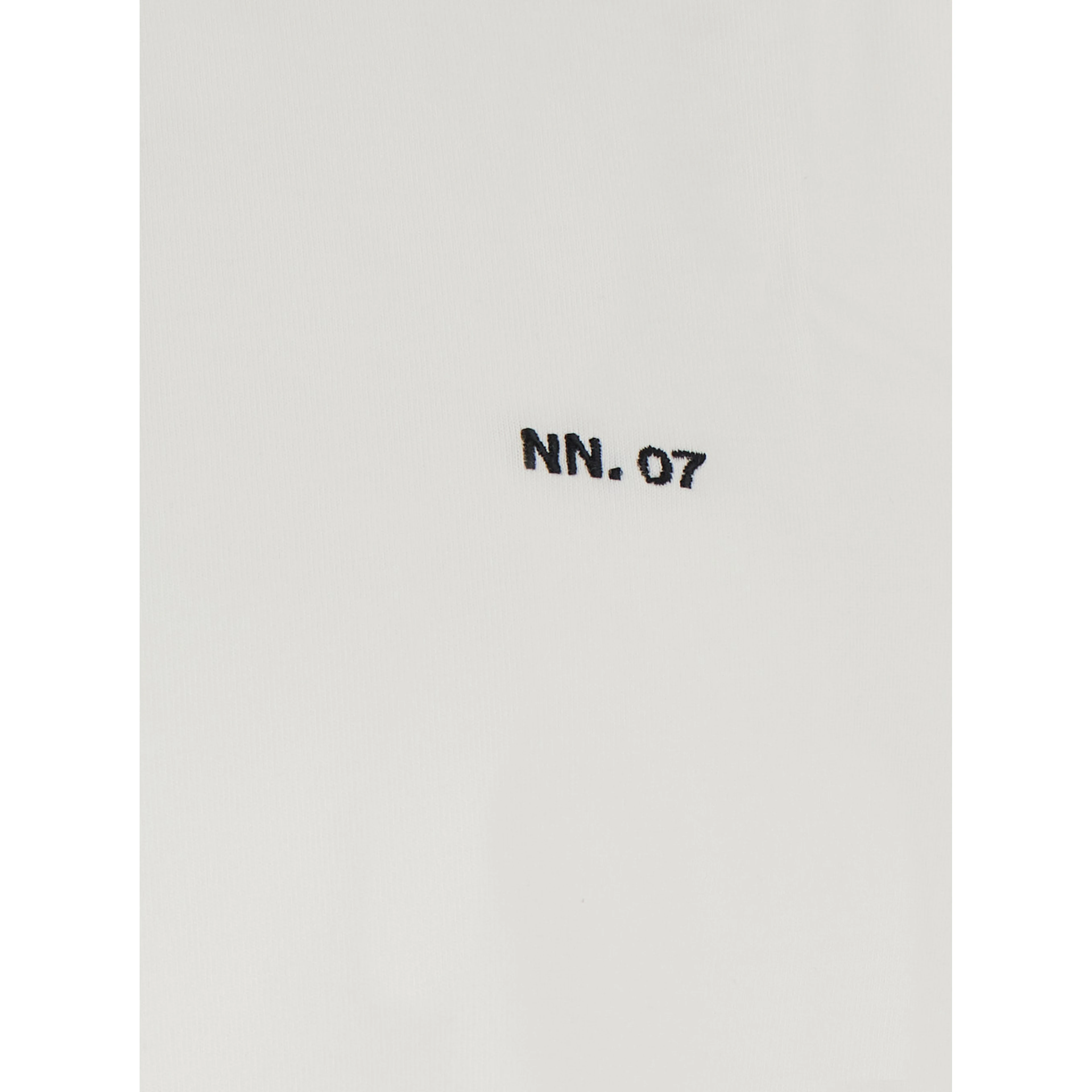 White T-Shirt with Round Neck and Short Sleeves for Men