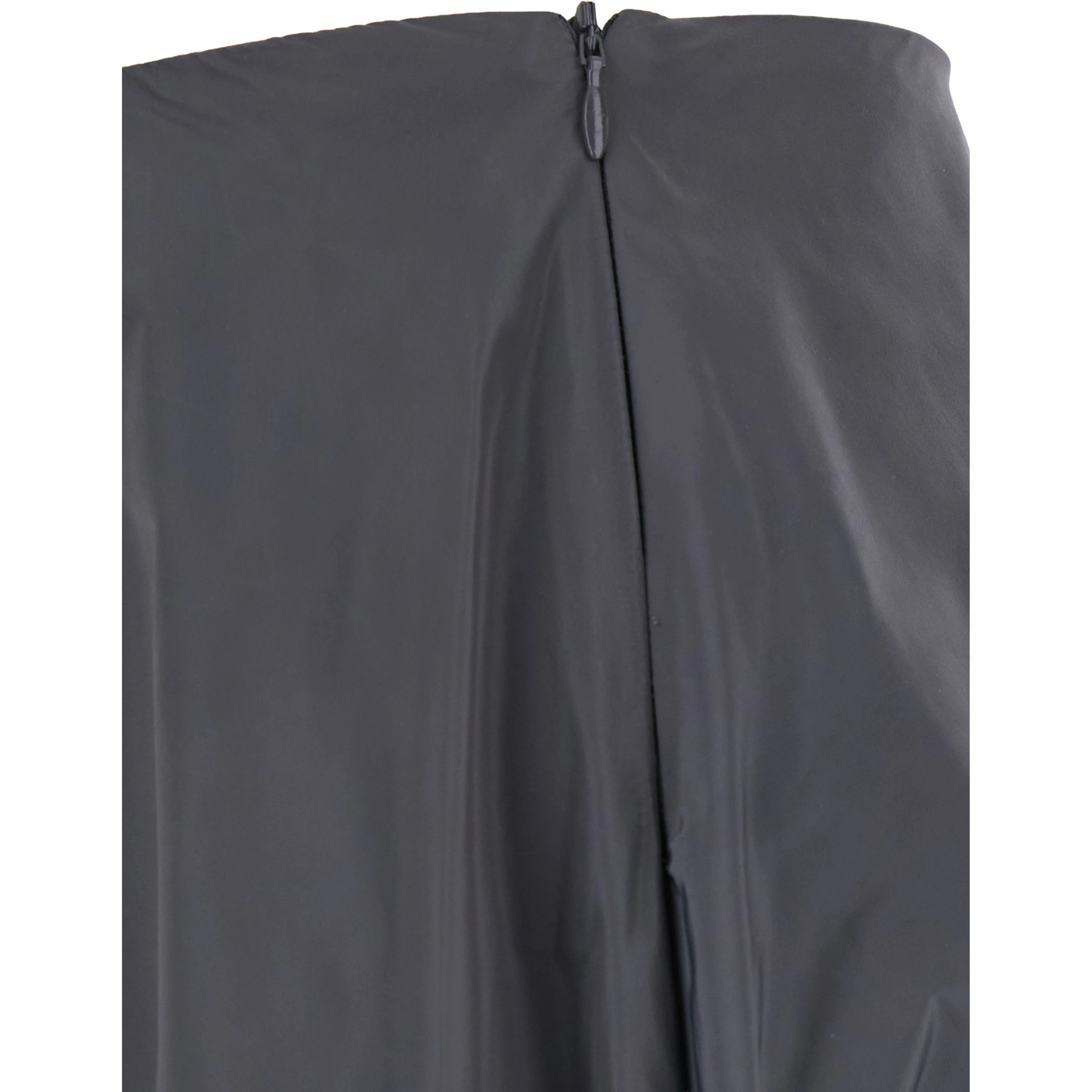 Grey Tech Fabric skirt with an essential construction for women