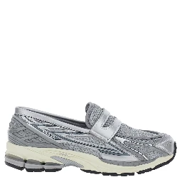 LIFESTYLE Silver Colored Sneakers with Rubber Sole and logo on the front in Leather and Fabric Unisex