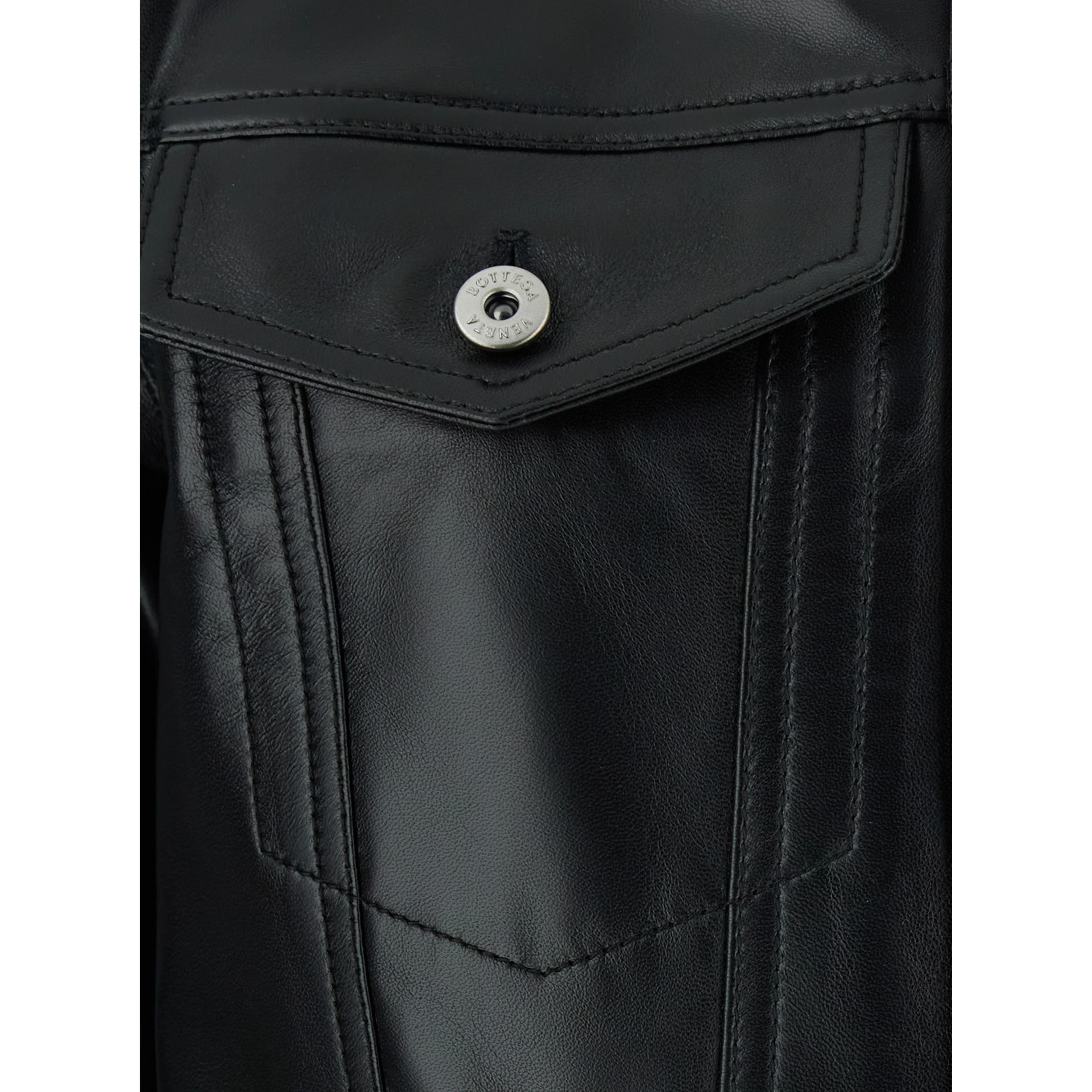 Black Jacket with classic collar and Intreccio motif on the back in leather for women