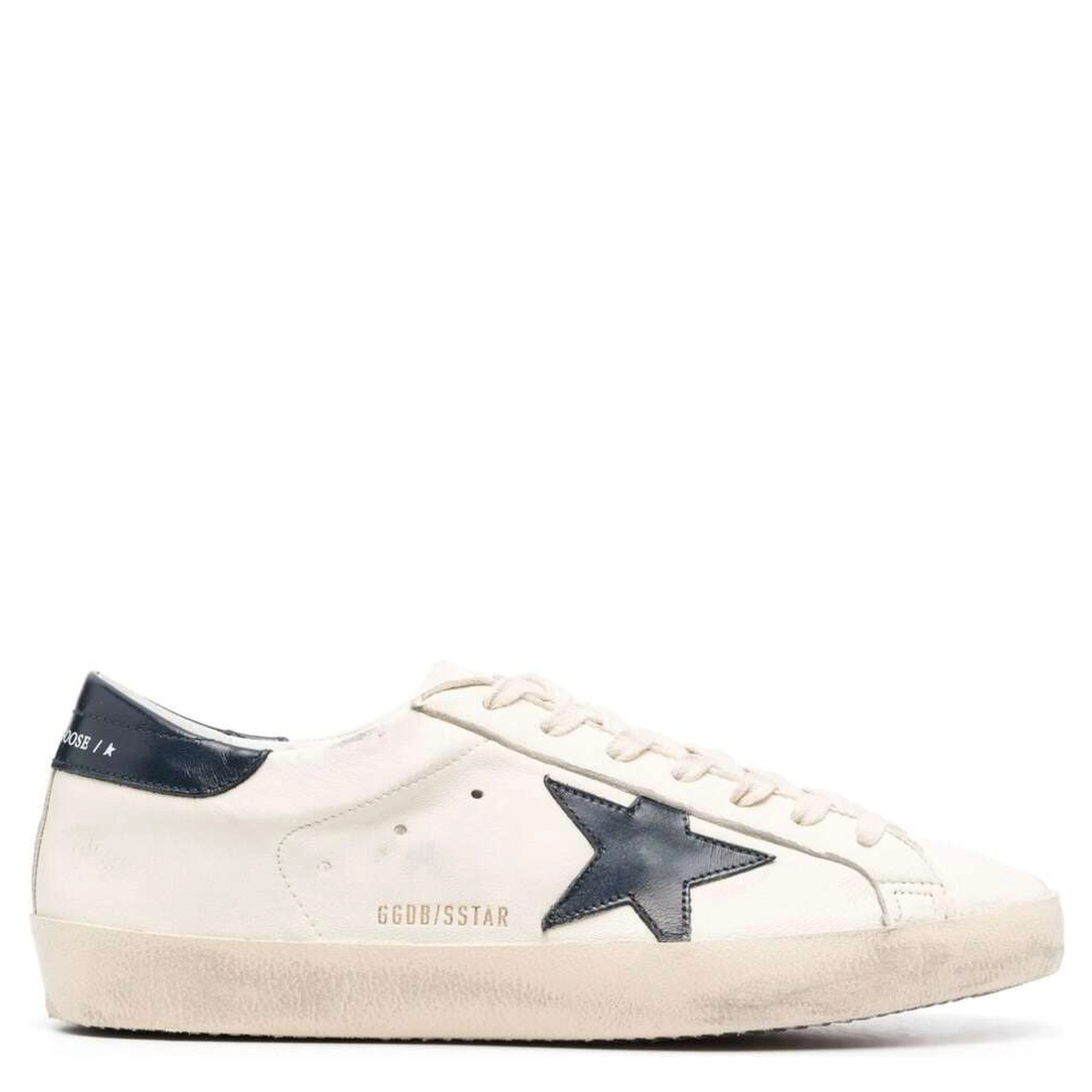 Low Sneakers Super-Star with Embossed Logo and Contrast Pull-tab in White Leather for Men