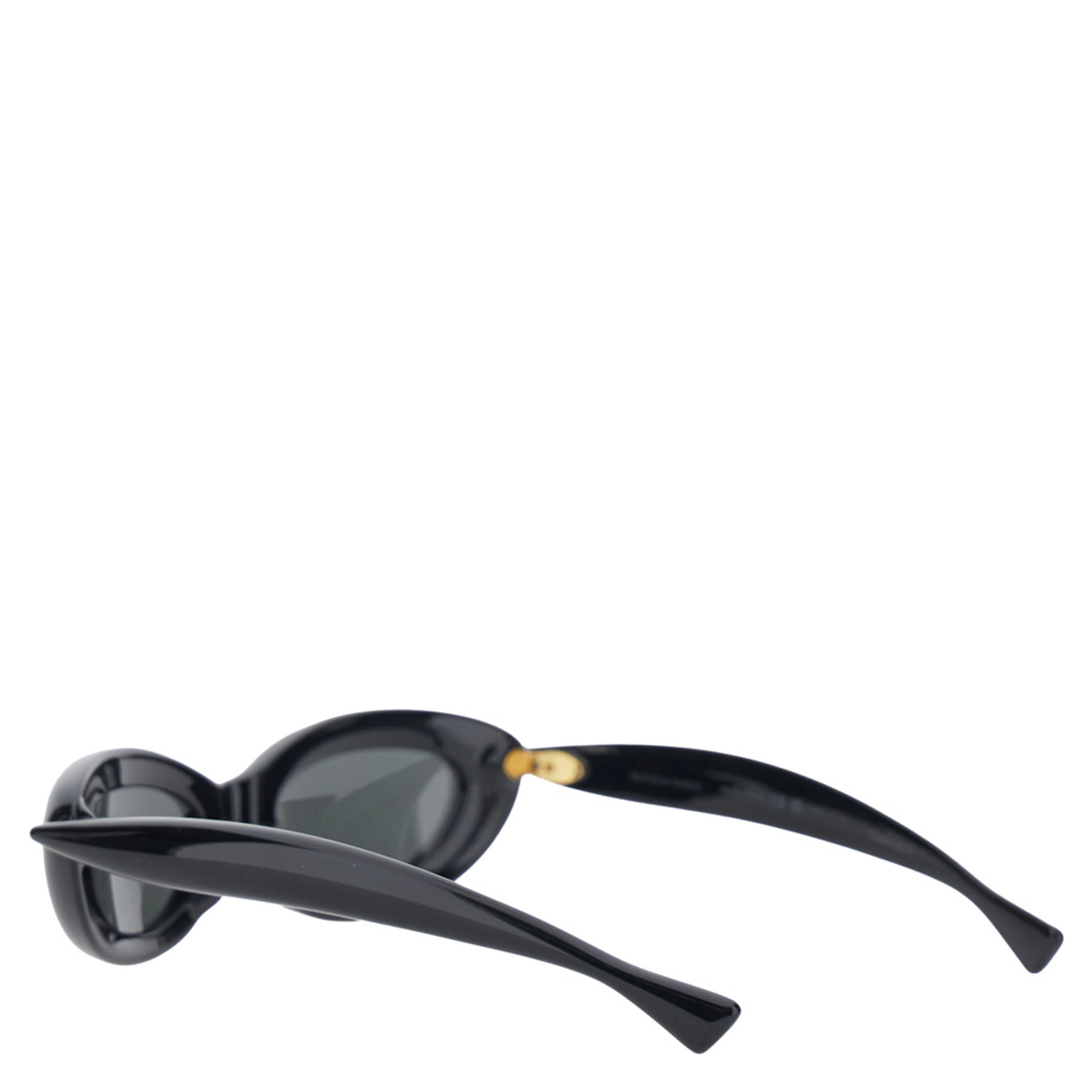 Black Sunglasses with Cat Eye Design and Thick Frame in Plastic for Women