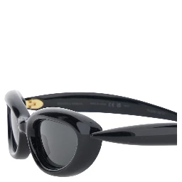 Black Sunglasses with Cat Eye Design and Thick Frame in Plastic for Women