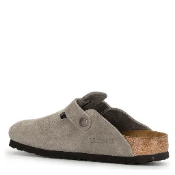 Mule Boston with Gancini Buckle and Round Toe in Suede Gray Unisex