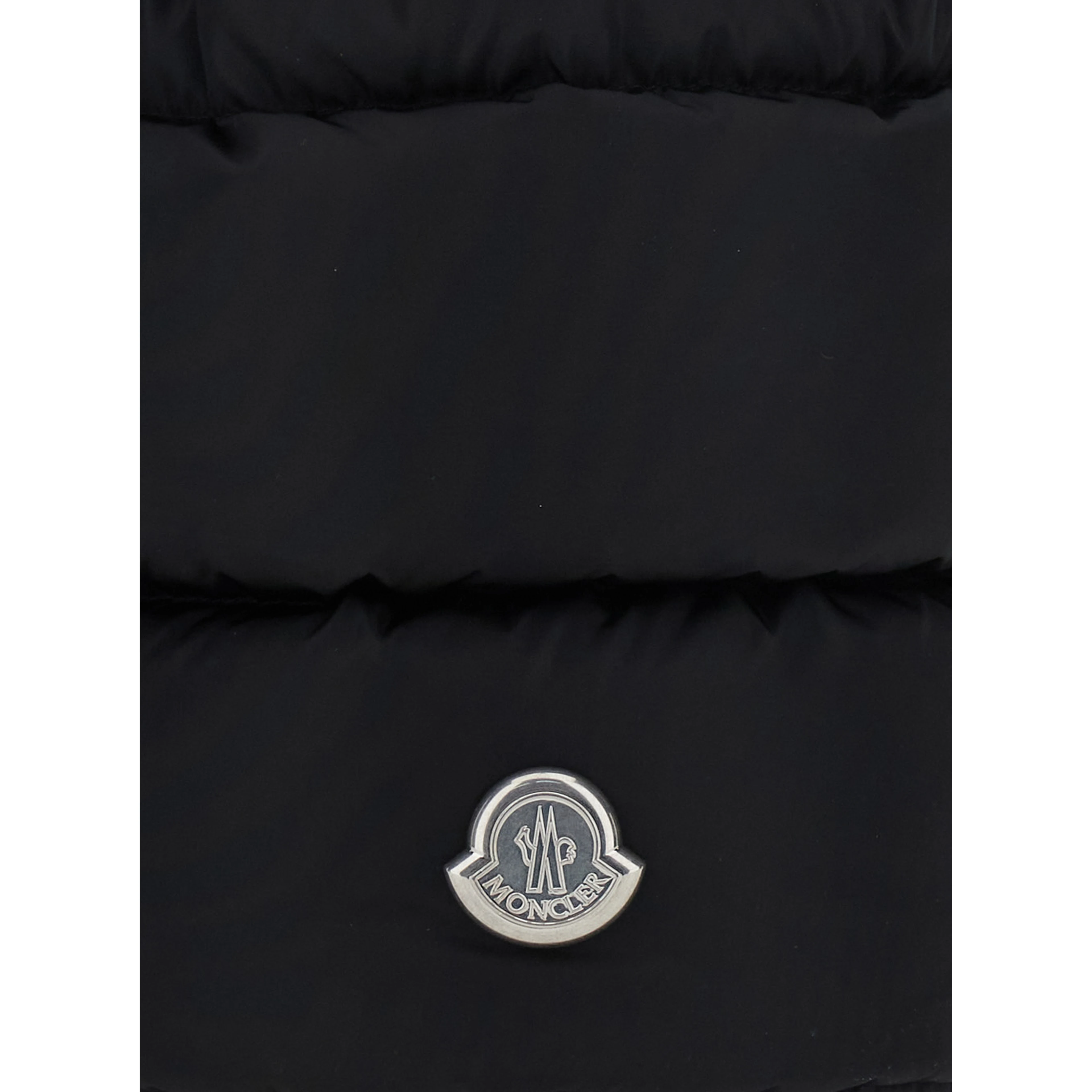 Karadoc Black Handbag with Drawstring Closure and Logo Patch on the Front in Tech Fabric Woman
