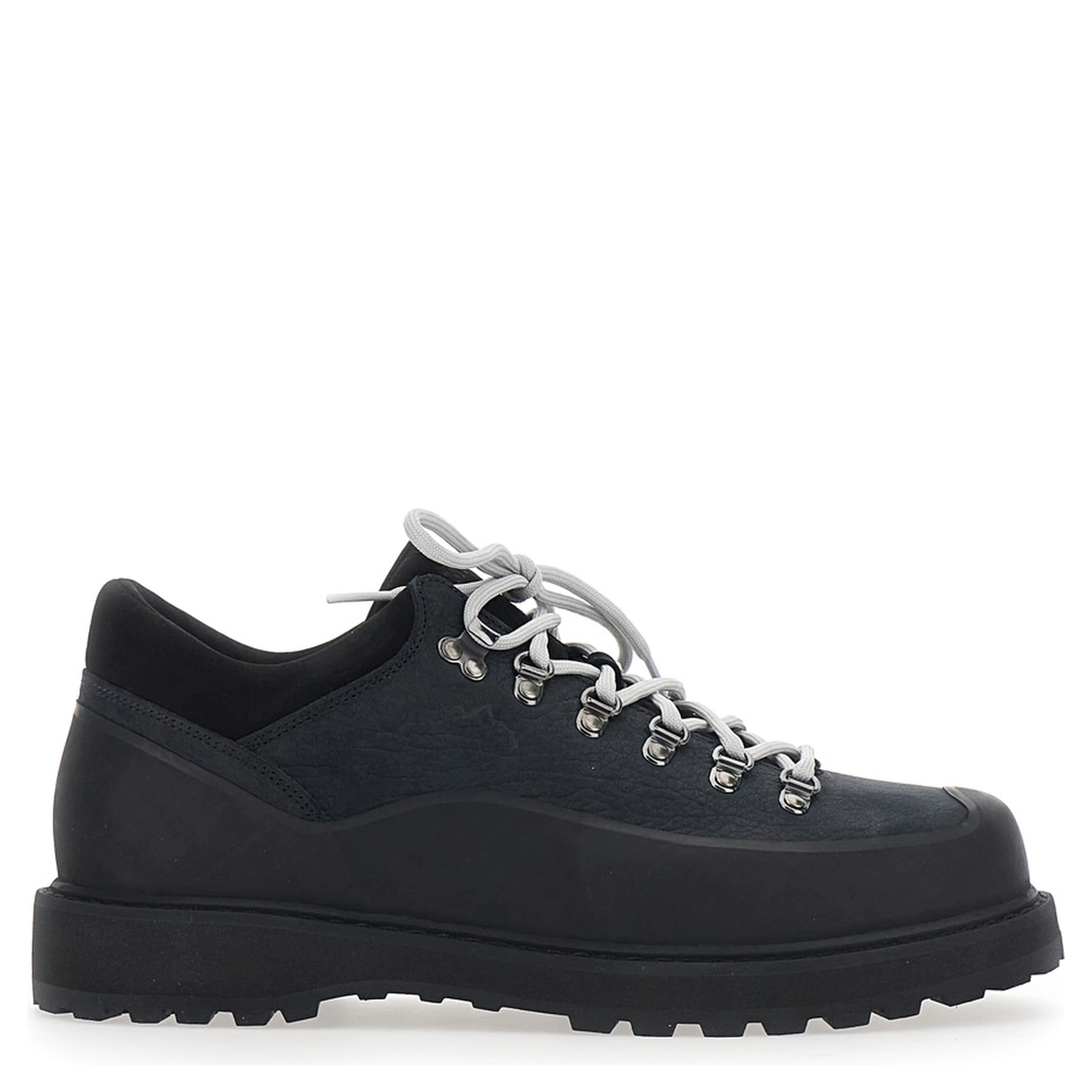 Black ankle boots with rubber lug sole and logo lettering on the tongue in leather for men