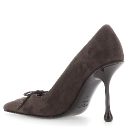 Scarlett brown Pumps with pointed design and lace-up closure in suede women