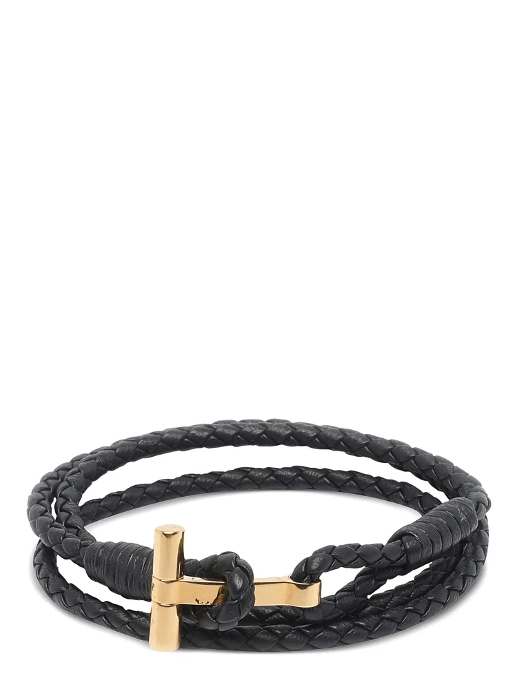 Black Bracelet with woven design and T plaque closure in leather for men