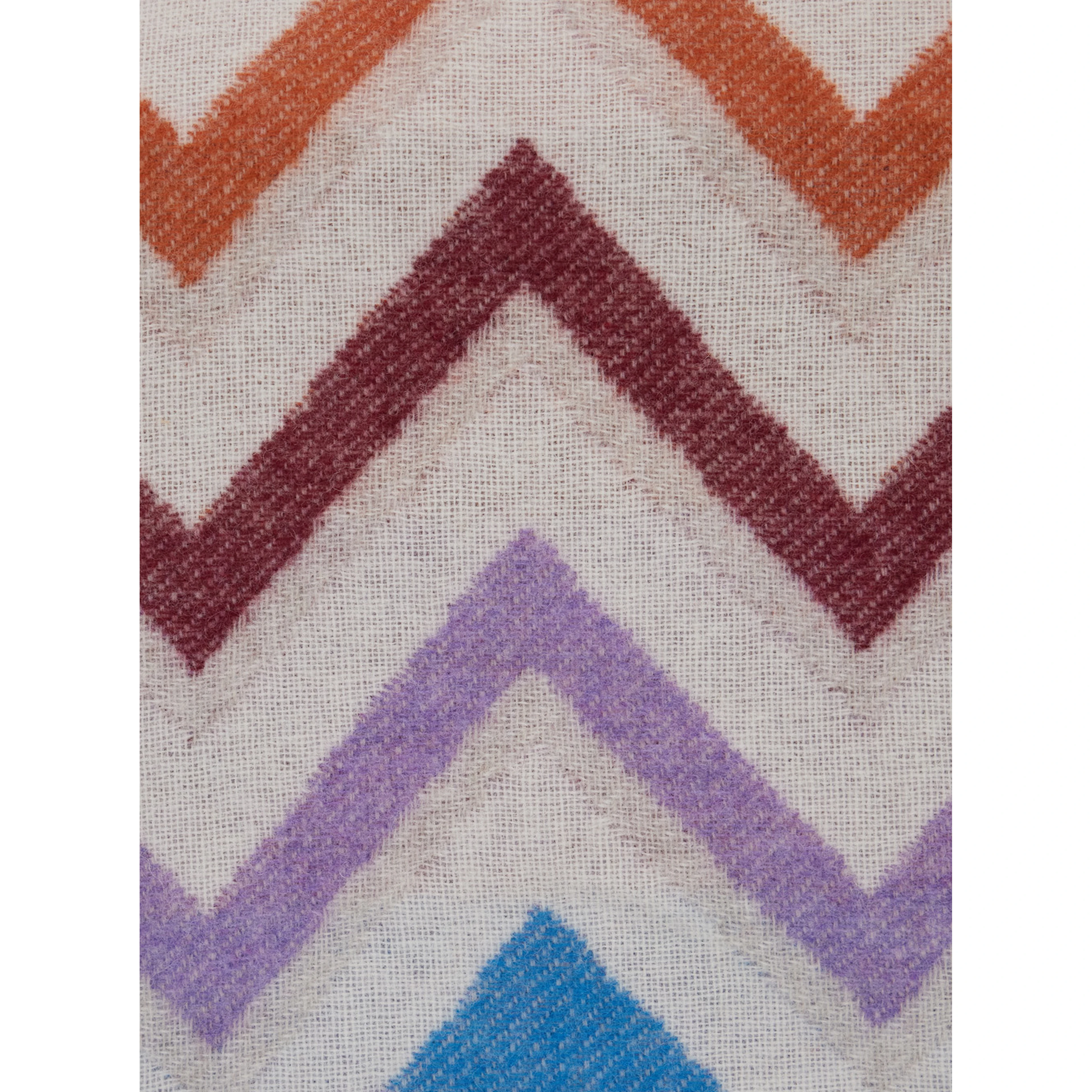 Blanket Watamu with Fringed Edge and ZigZag Motif in Multicolor Blend Wool Unisex