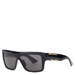 Black Aviator Sunglasses with Square Lenses and Metal Plates on the Side in Plastic for Women
