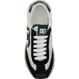 Sneaker Aria with Logo Patch on the Tongue and Side in White and Black Leather Men