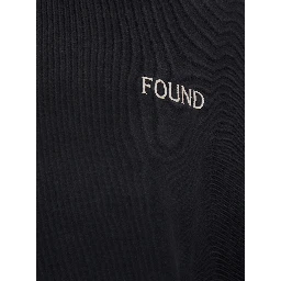 Black Hoodie with fixed hood and logo lettering on the front in cotton for men