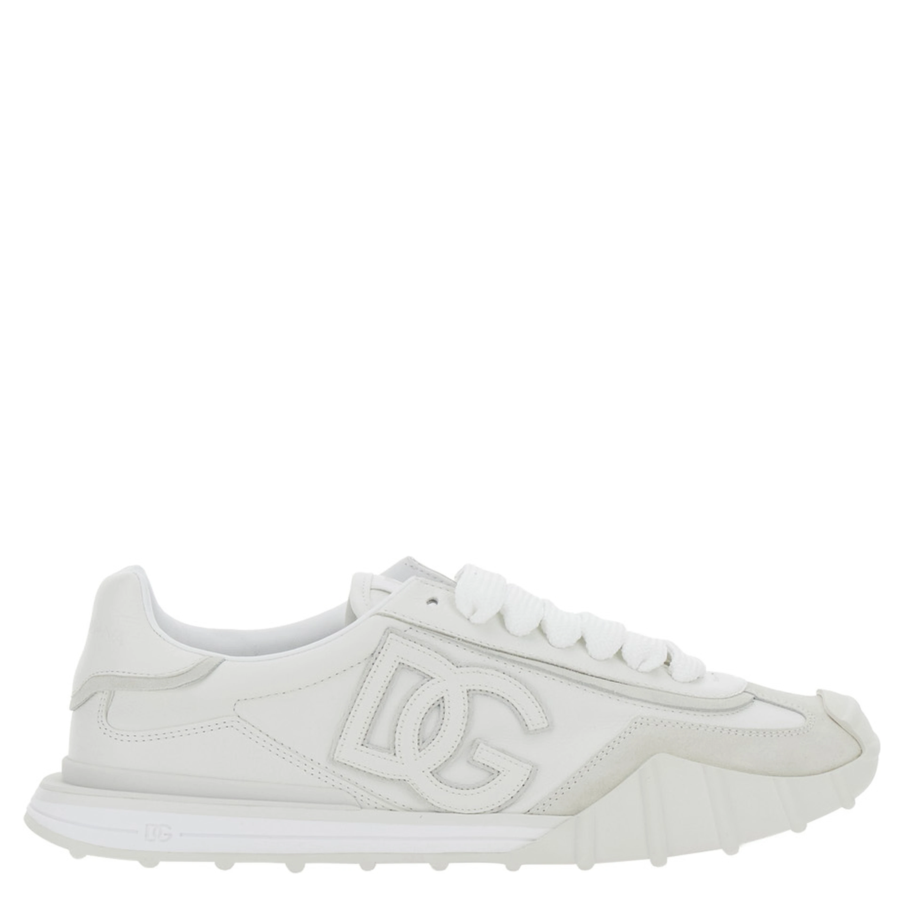 Athletic white Low top sneakers with logo patch on the side and logo lettering on the back in leather for men