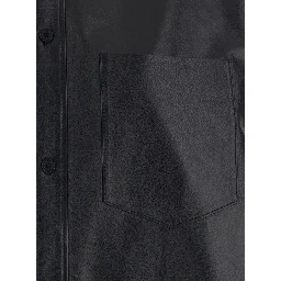 Shirt with classic collar and front pocket in black leather for women
