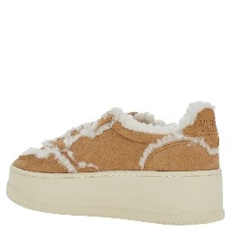 Beige sneakers with platform heel and logo patch in suede for women