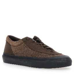 Brown low top sneakers with logo on the tongue in suede for men