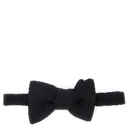 Black Bow tie with back closure in silk for men