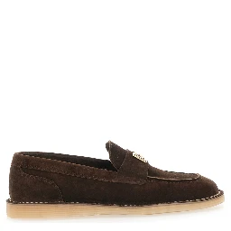 Brown Loafers with logo plate on the front and contrasting stitching in suede for women