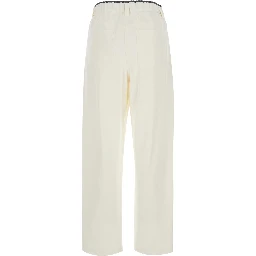 White Pants with pleats and Patch pockets on the back in cotton for women