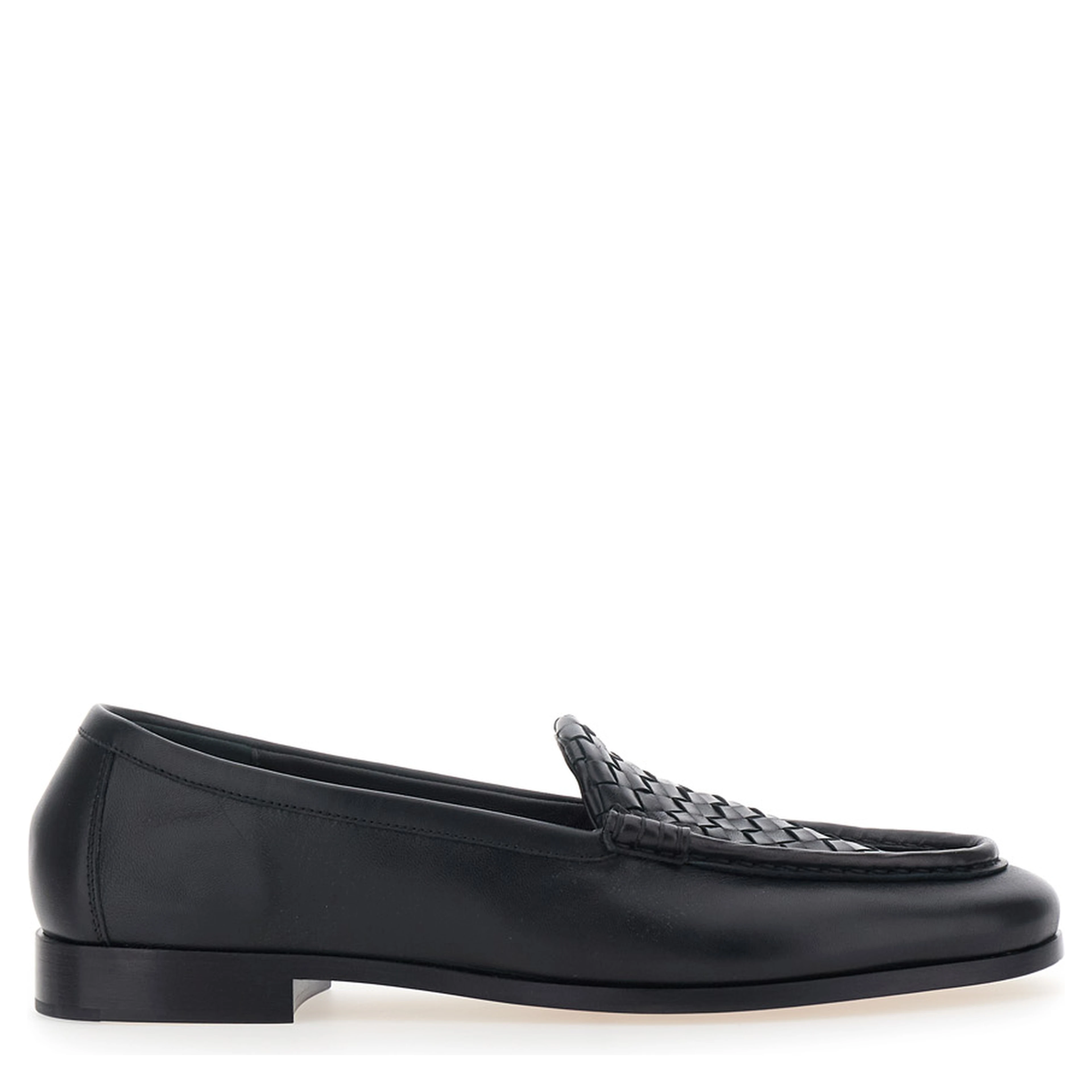 Silenzio Black loafers with Intreccio Motif on the Front in Leather for Men