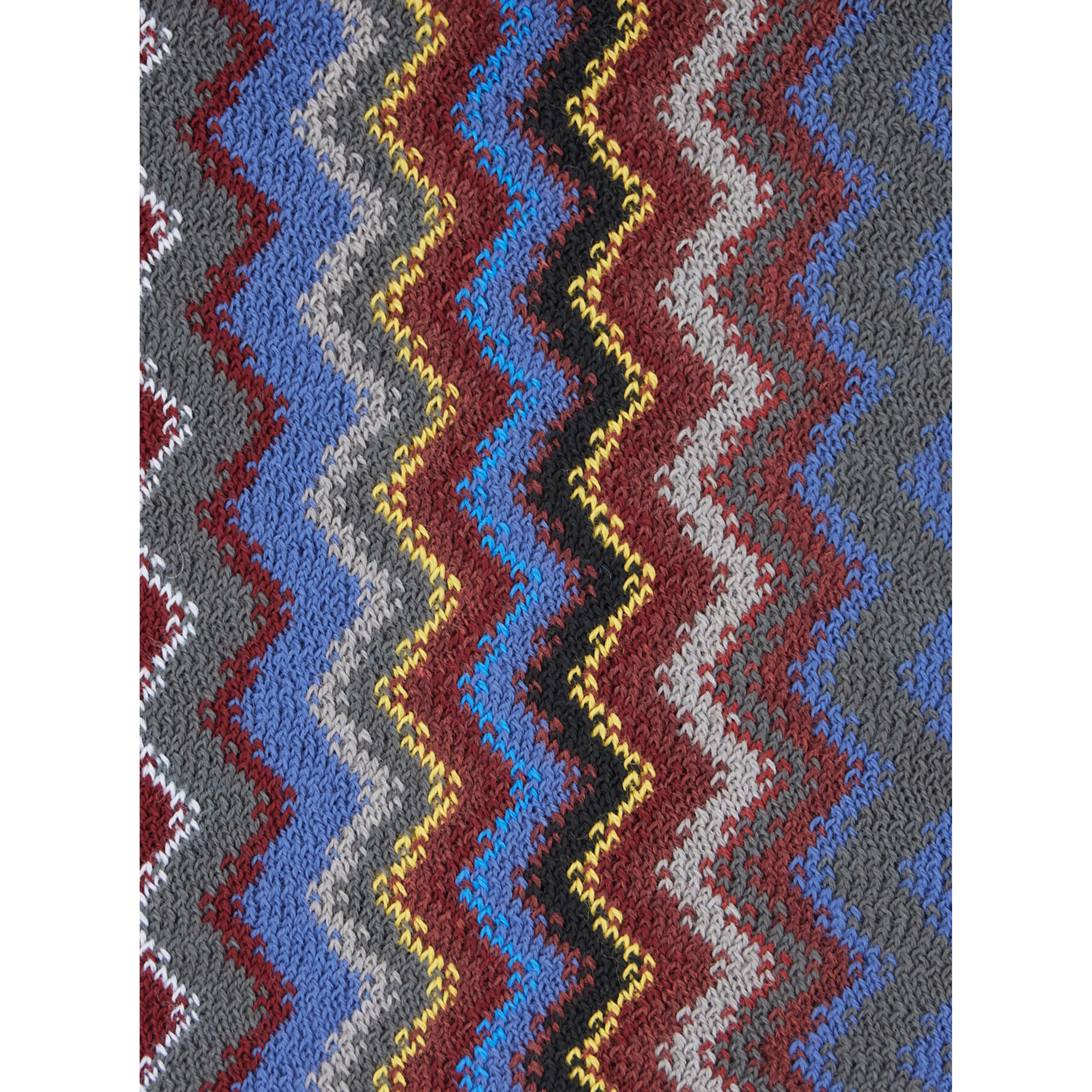 multicolor Scarf with all-over Zig Zag motif and fringed edge in wool and fabric blend for men