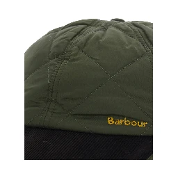 Quilted cap with visor and green cotton details unisex
