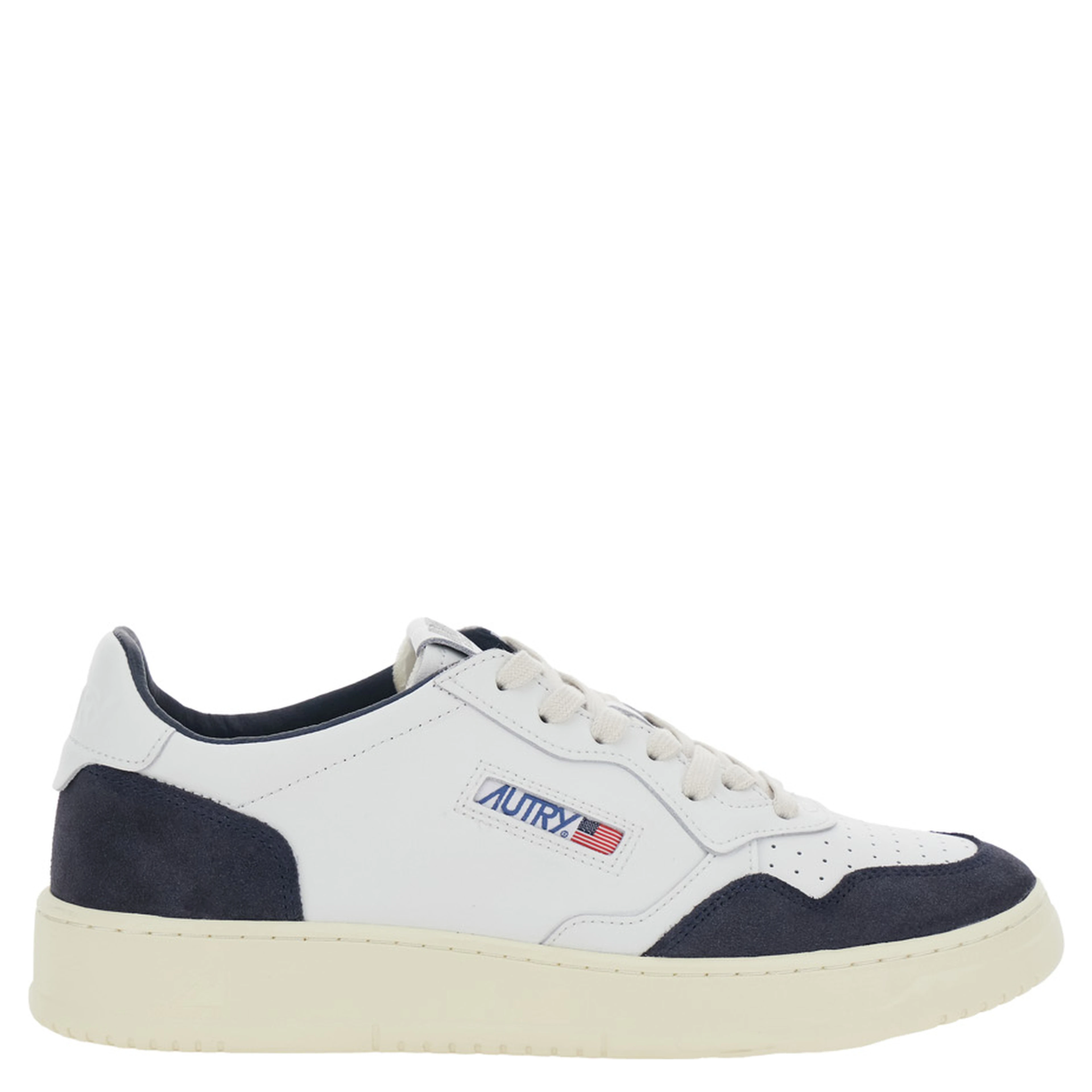 Sneaker Medalist Low Top with Logo Patch on the Tongue and Blue Suede Details Men