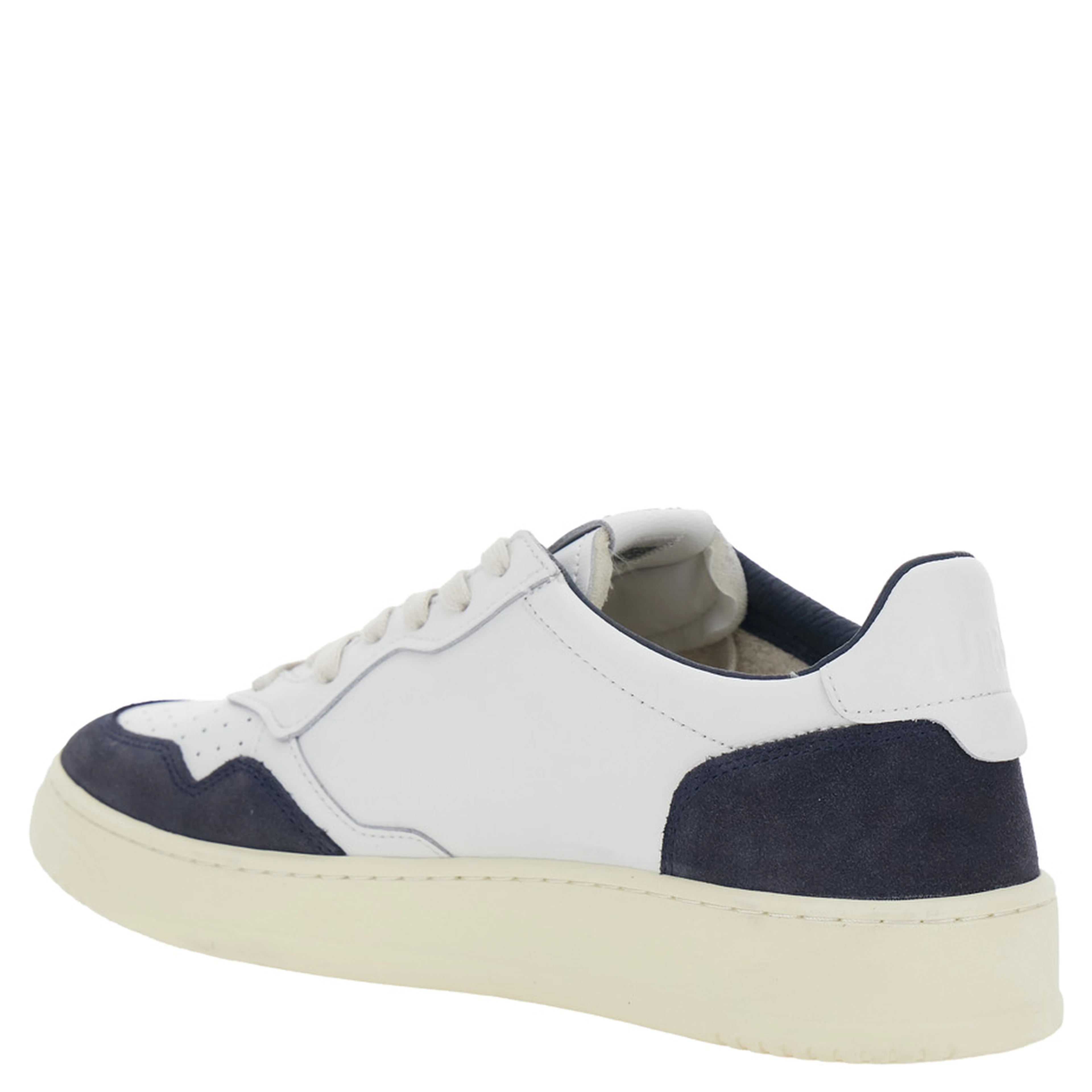 Sneaker Medalist Low Top with Logo Patch on the Tongue and Blue Suede Details Men