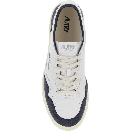 Sneaker Medalist Low Top with Logo Patch on the Tongue and Blue Suede Details Men
