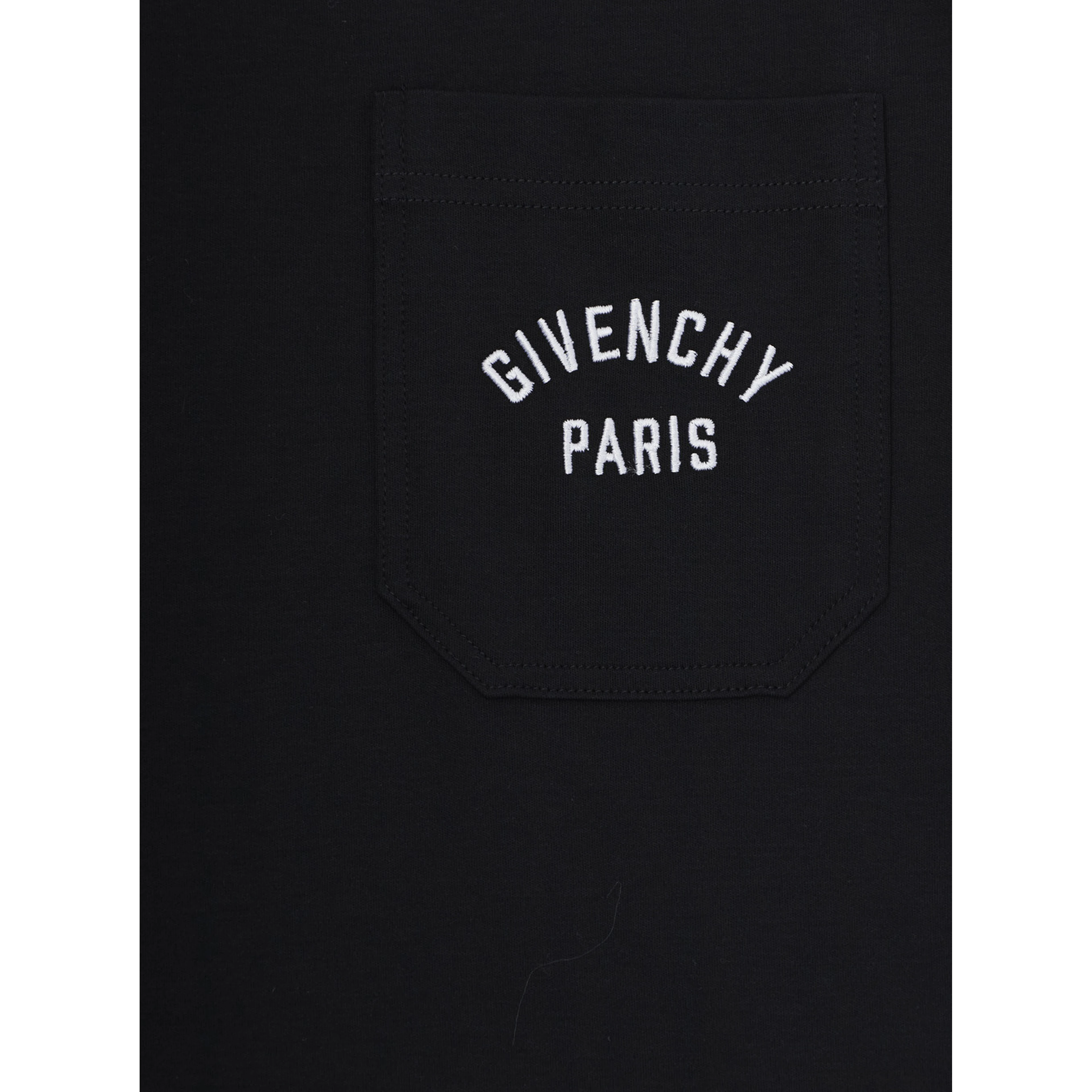 Black T-shirt with logo on the front for Kids