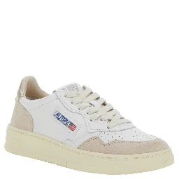 Sneaker Medalist Low Top with Logo Patch on Tongue and Side in White Leather Women