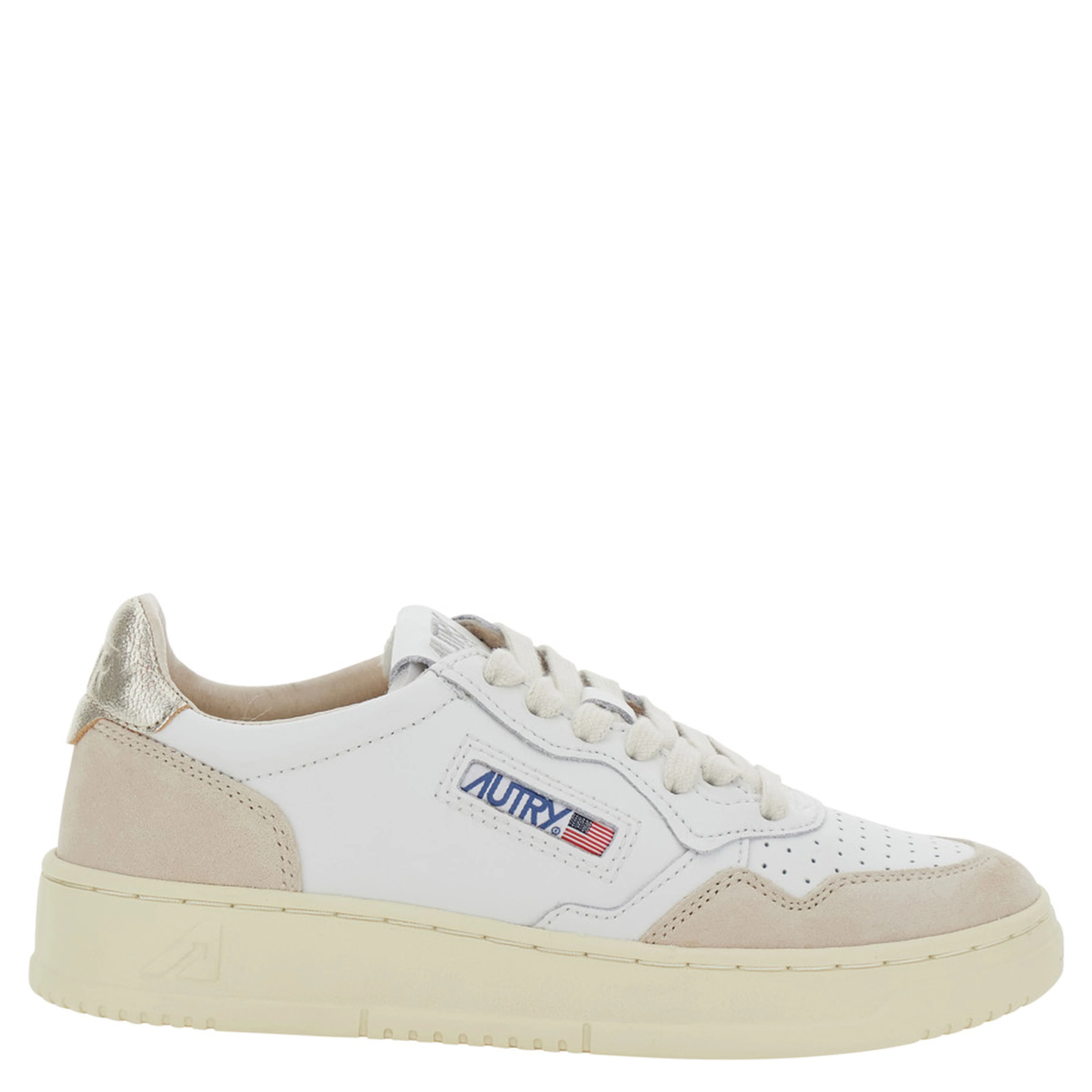 Sneaker Medalist Low Top with Logo Patch on Tongue and Side in White Leather Women