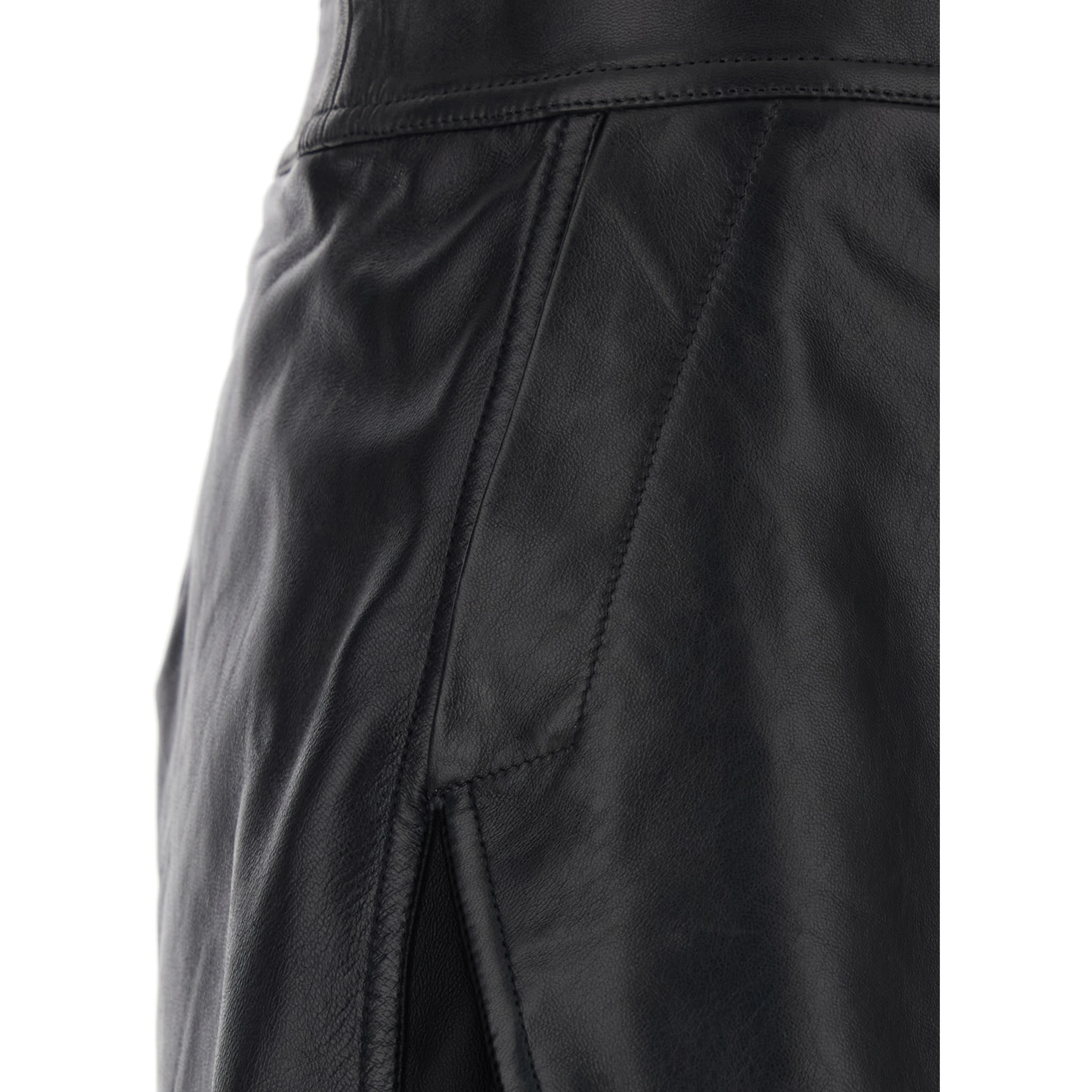 Miniskirt Fog with Cut-Out on the Front and Zip Closure on the Back in Black Leather for Women