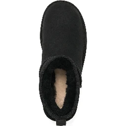 Boots CLASSIC ULTRA MINI Black with Logo and Pull-tab on the Heel in Suede Women