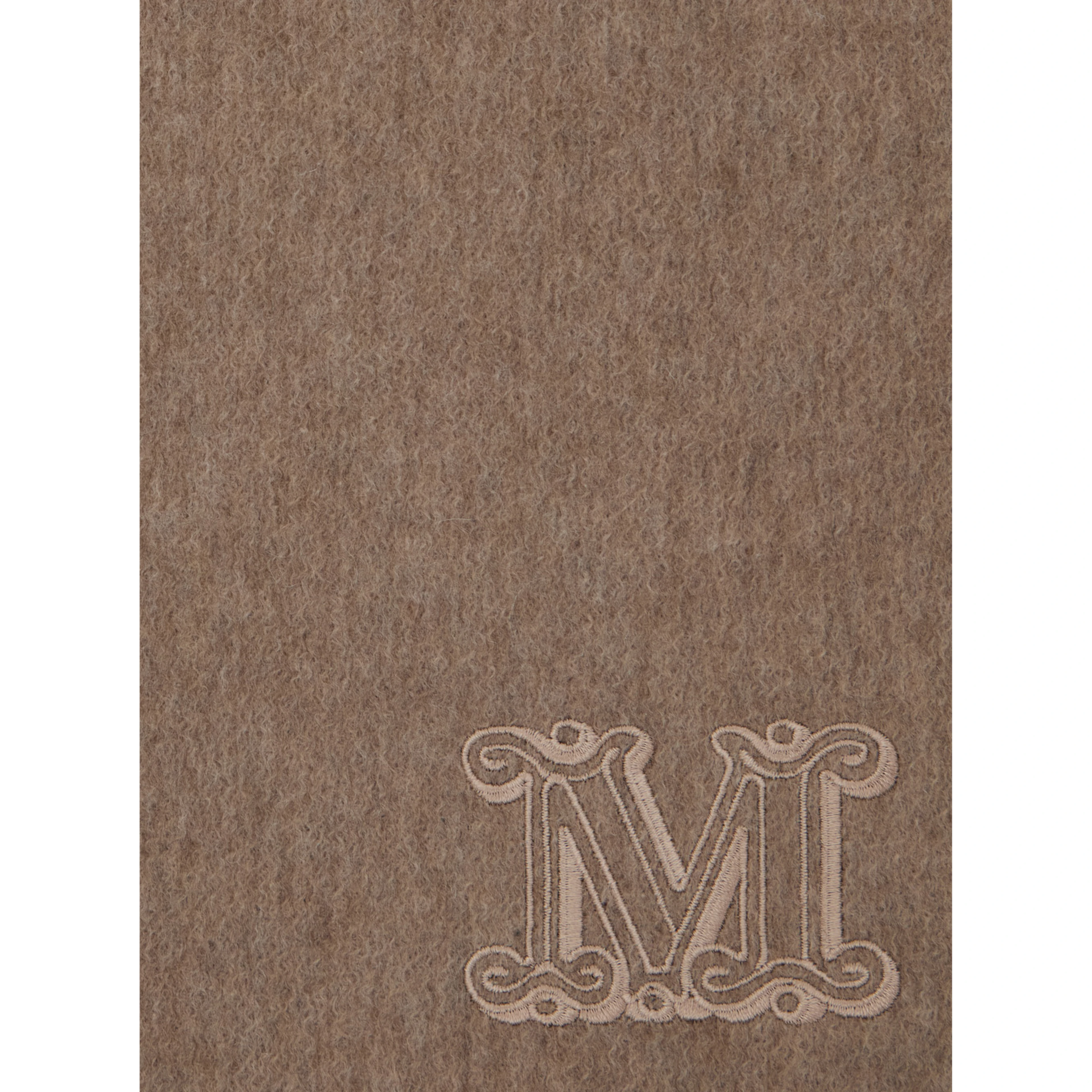 Dalia Beige Scarf with logo embroidery on the front and frayed edges in cashmere for women
