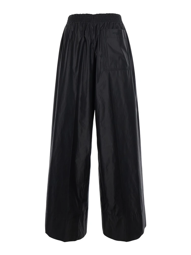 Black Pants with elasticated waist and logo patch on the front in Tech Fabric women alternative