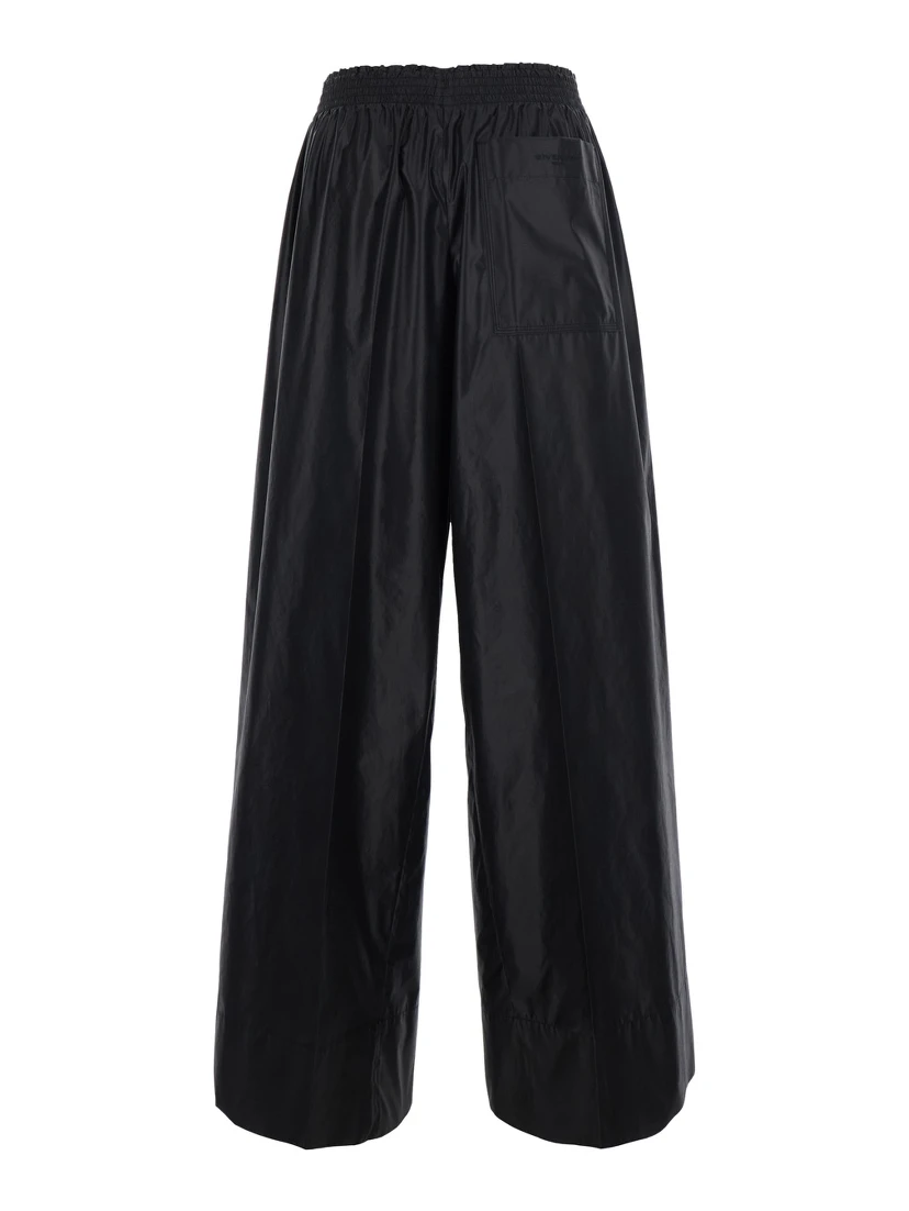 Black Pants with elasticated waist and logo patch on the front in Tech Fabric women