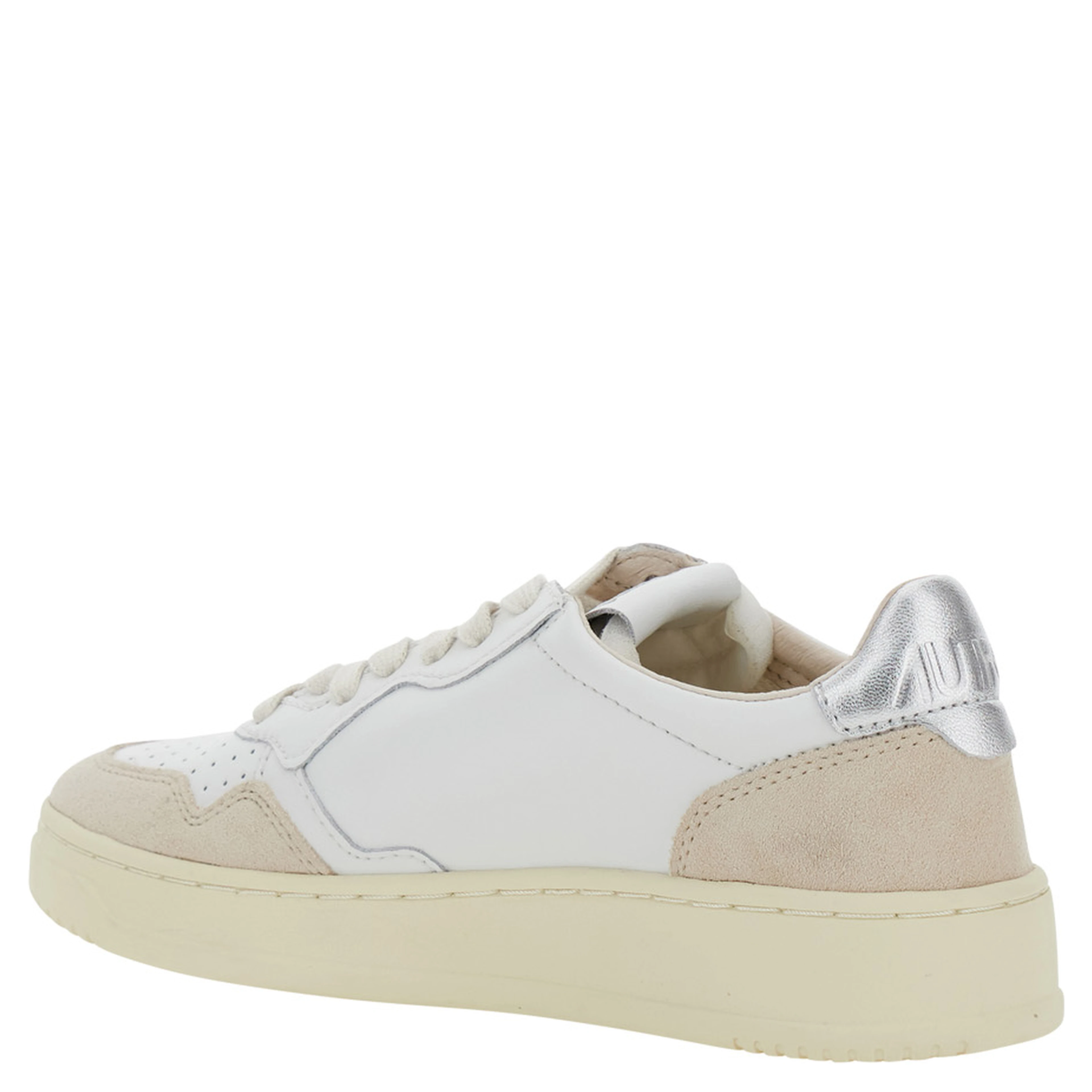 Sneaker Medalist Low Top with Logo Patch on Tongue and Side in White Leather for Women