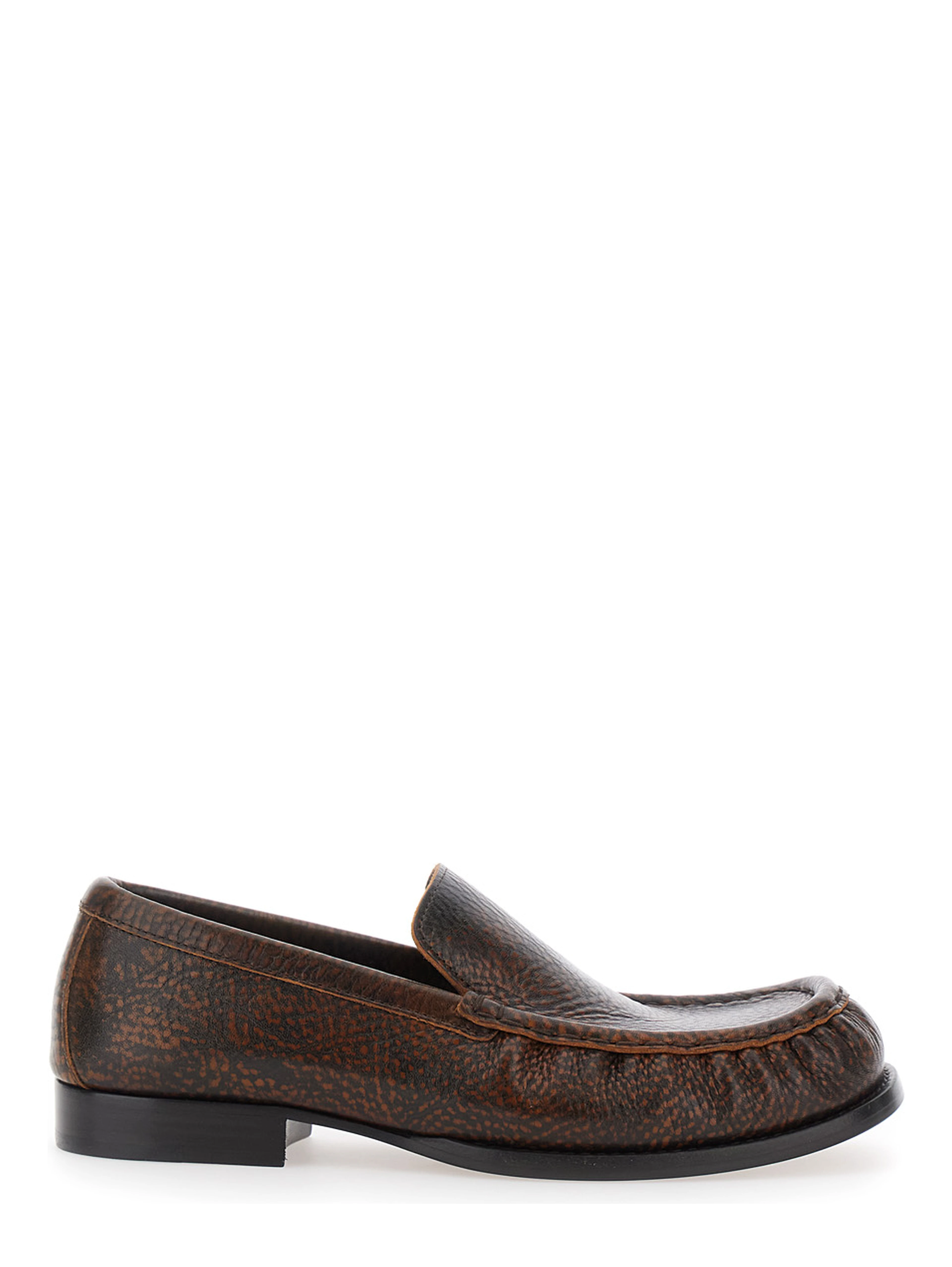 Brown loafers with low heel and rounded toe in leather for women