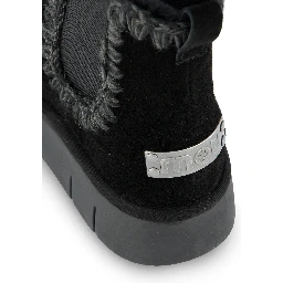 MOU Boots
