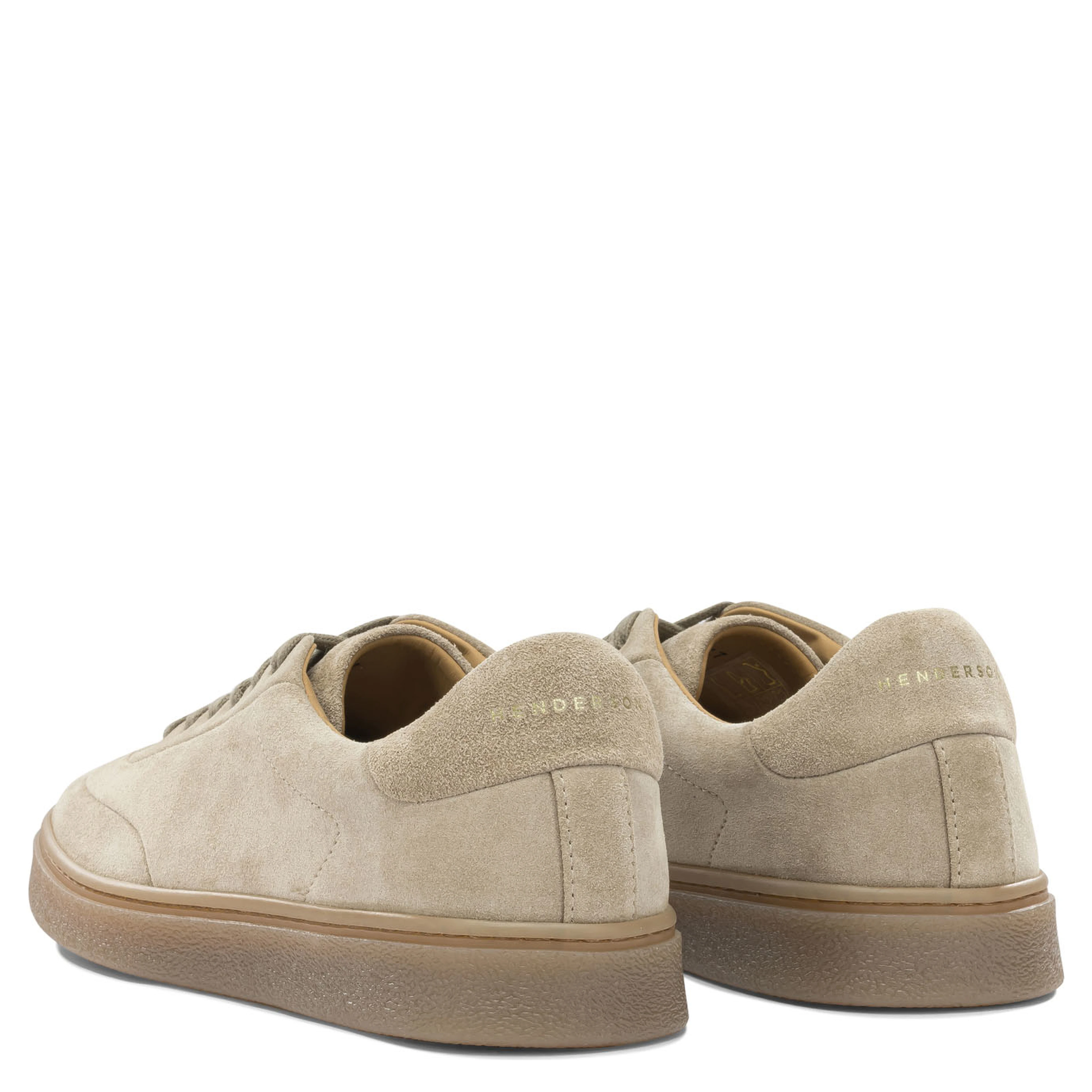 Sneakers & Slip-On
