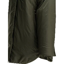 Reversible water-resistant padded jacket