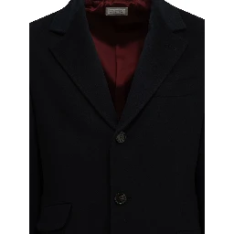 Short coat made of virgin wool fabric
