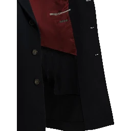 Short coat made of virgin wool fabric
