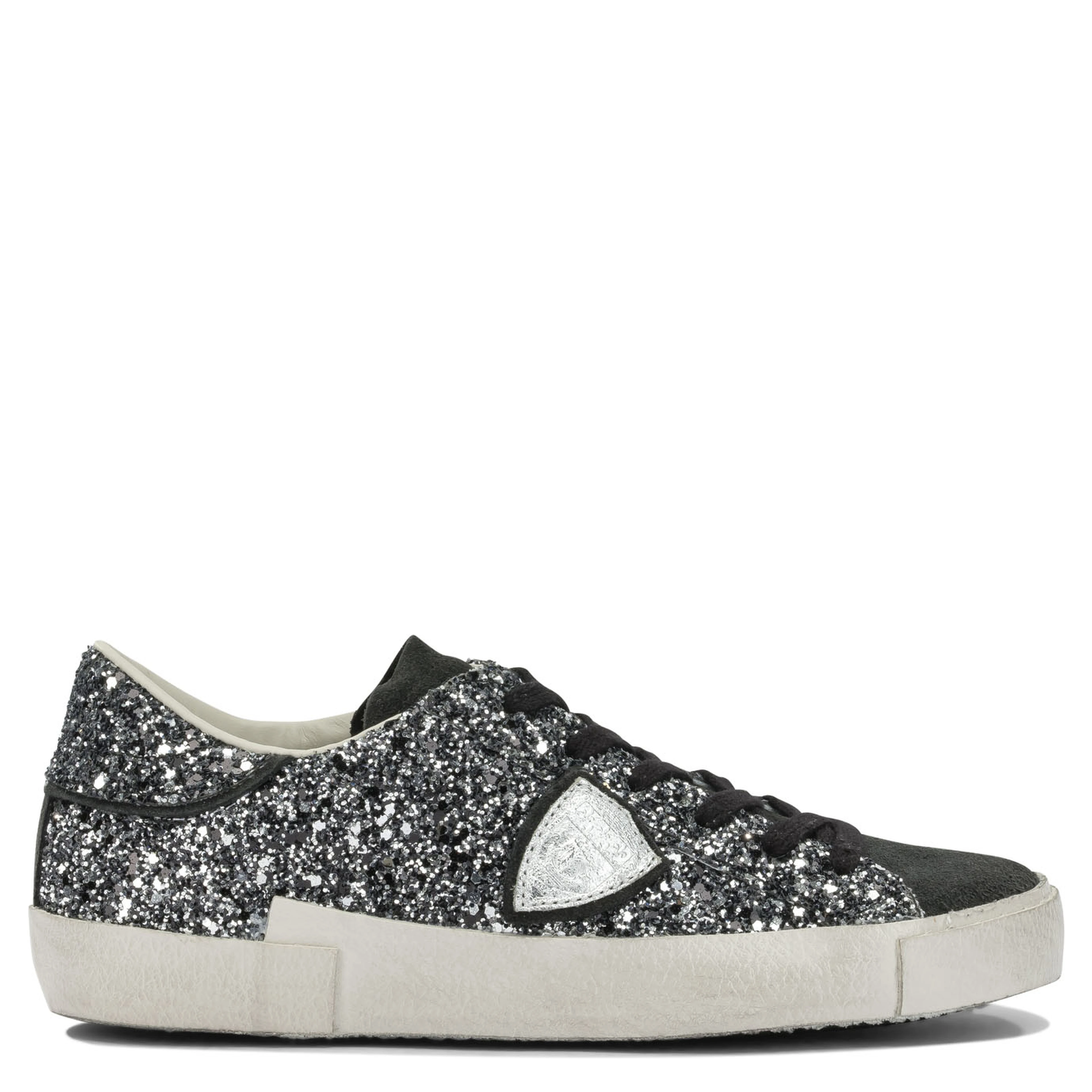 Sneakers & Slip-On