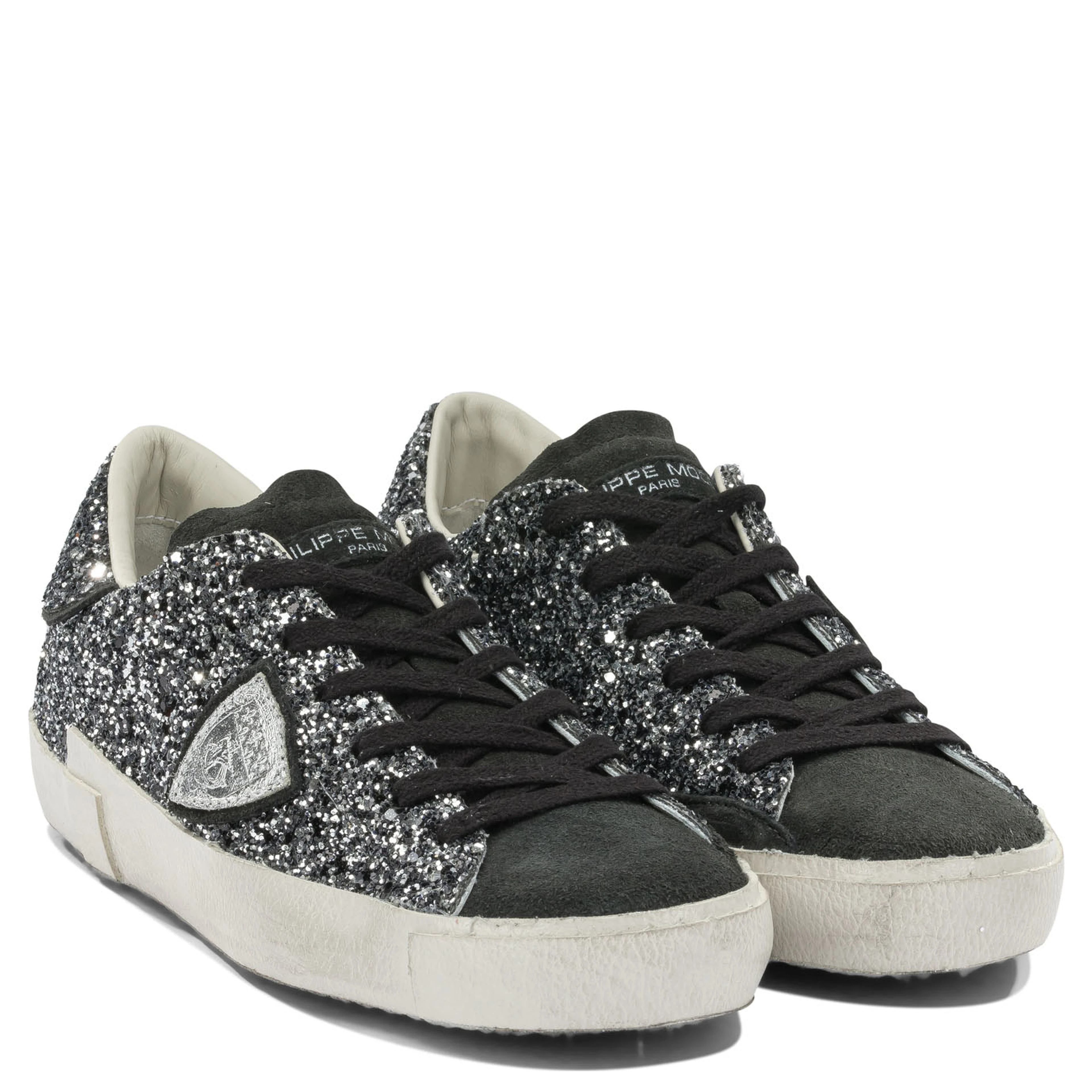 Sneakers & Slip-On