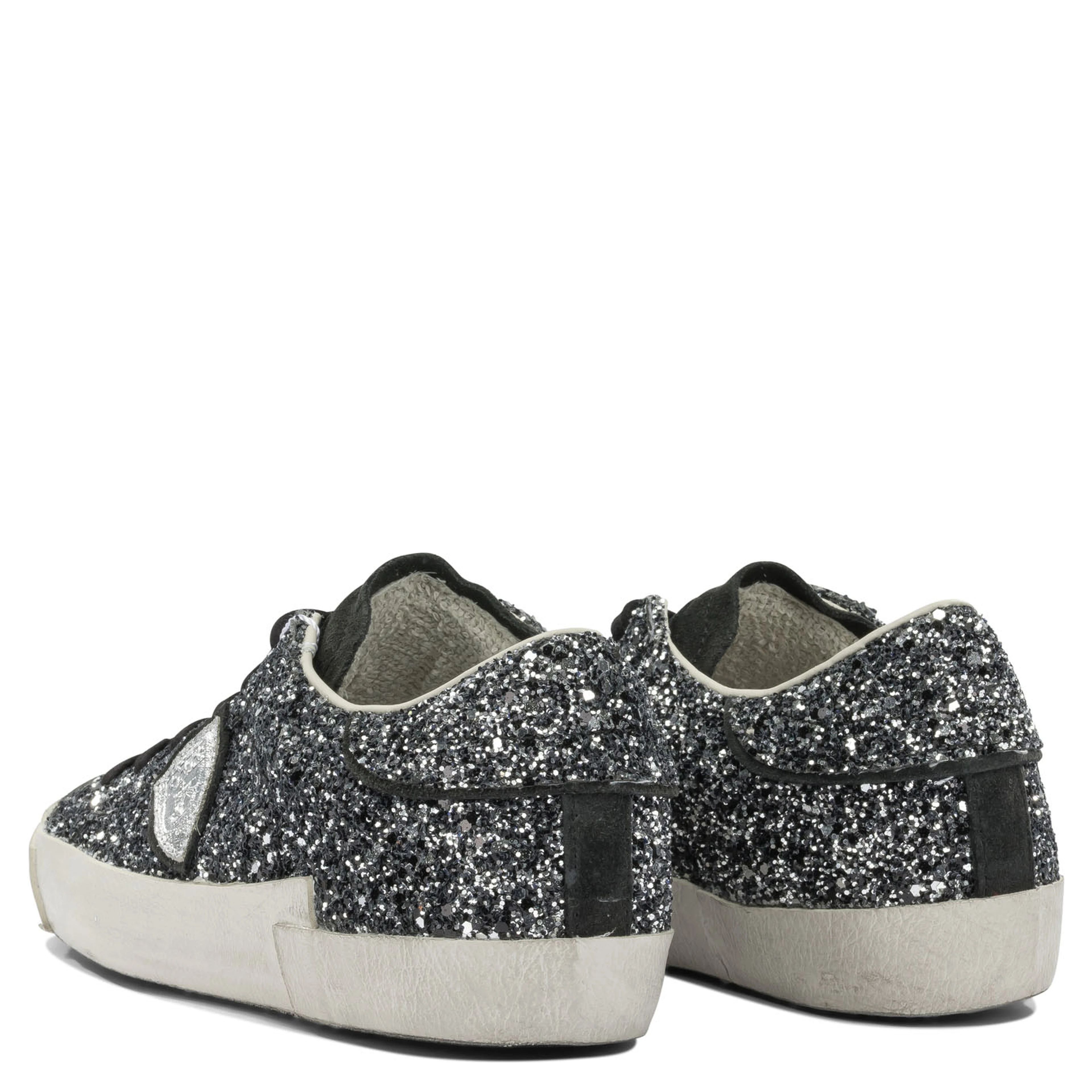 Sneakers & Slip-On